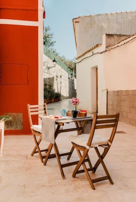 Compleet En Modern Appartement In Het Authentieke Stadshart Вилахойоса Екстериор снимка